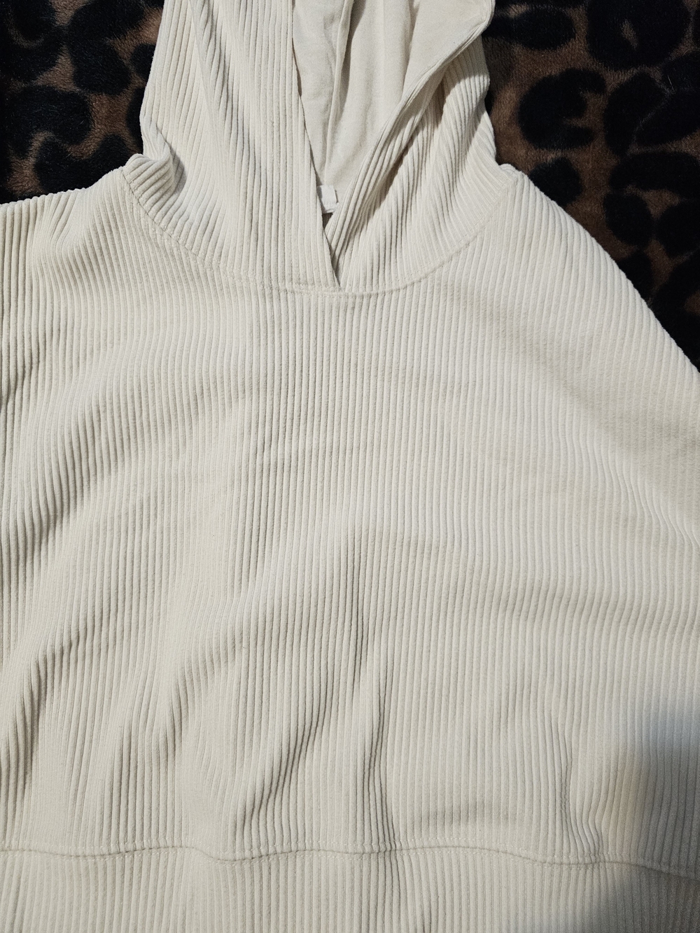 Garage Ribbed Cropped Hoodie - Cream - Picture 3 of 5